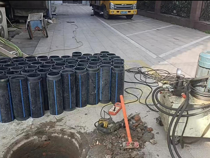 内江PE置换管厂家 DN315置换管 非开挖管短管置换